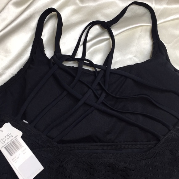 Island Escape Crochet Tankini Top & Bikini Bottoms - Picture 4 of 6